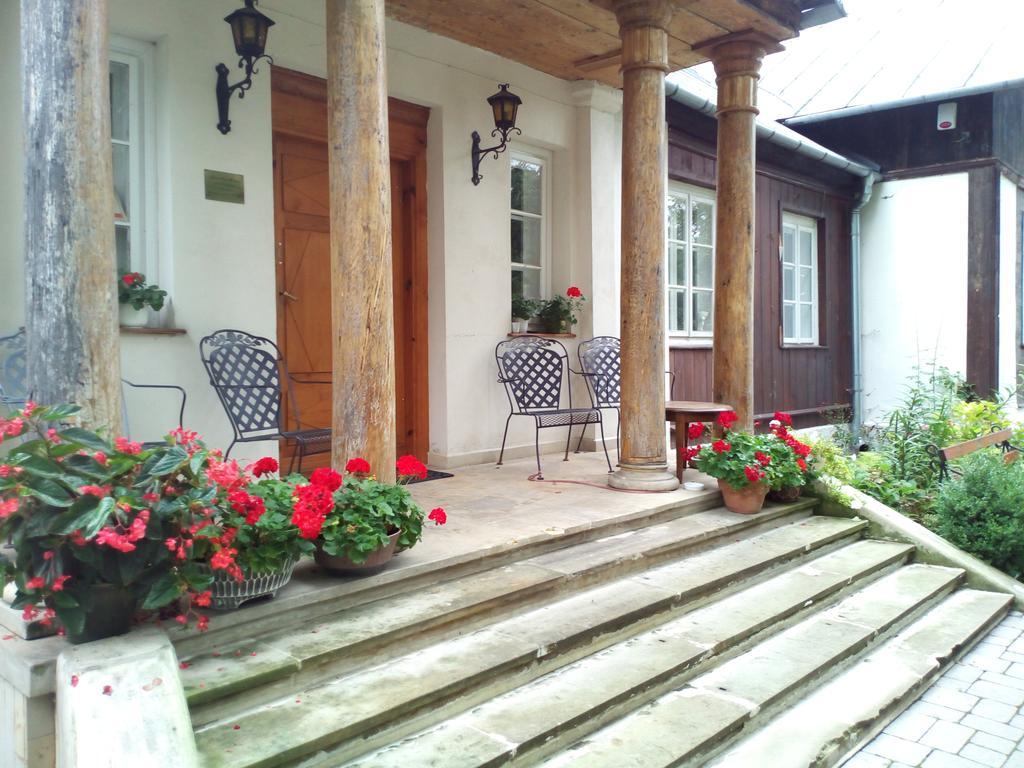 Dworek Ojca Mateusza Sandomir Extérieur photo